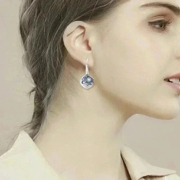 Beautiful Boho Silver Opal Drop Earrings - Picture 2 of 5